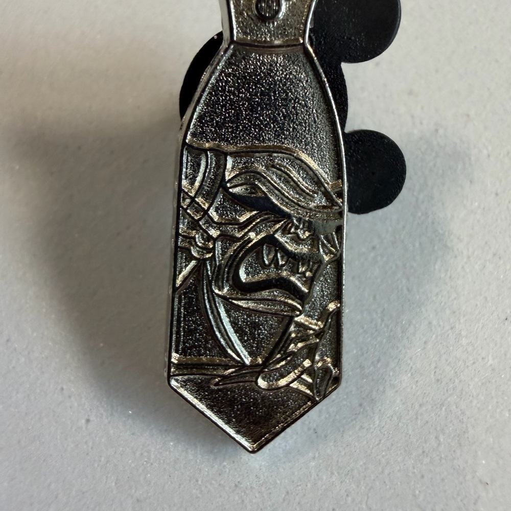 💜3/$15 DISNEY Silver Tie Clip pin - Picture 2 of 3